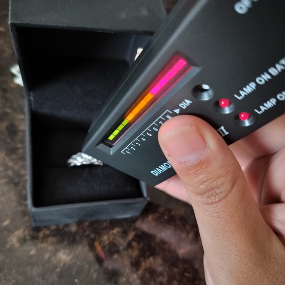 Diamond ring 10k white gold 1/3 ct twist crossover criss cross promise band 7.25 - Picture 8 of 9